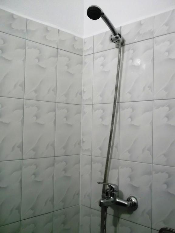 Tani'S Guesthouse Ksamil Oda fotoğraf