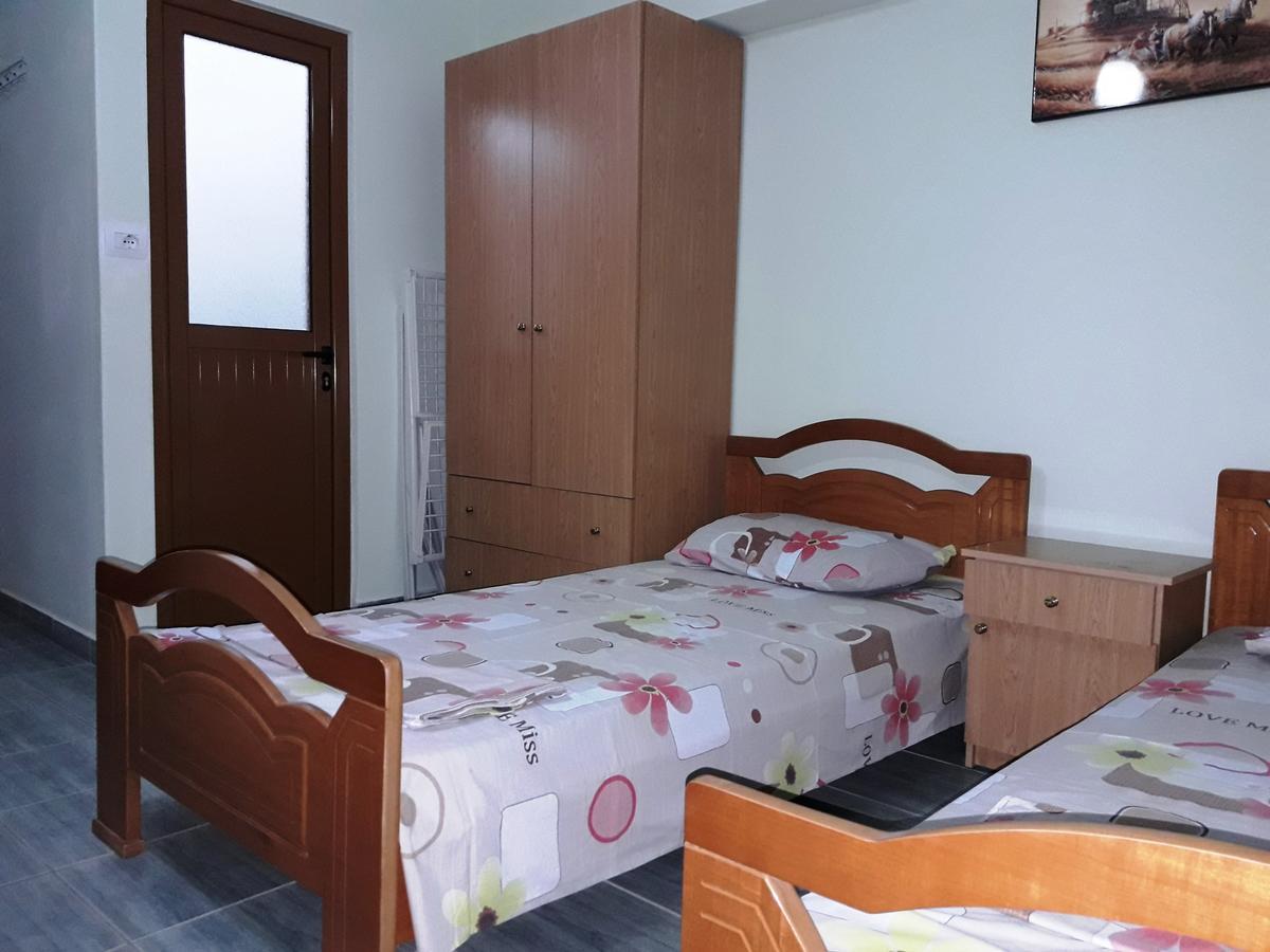 Tani'S Guesthouse Ksamil Dış mekan fotoğraf