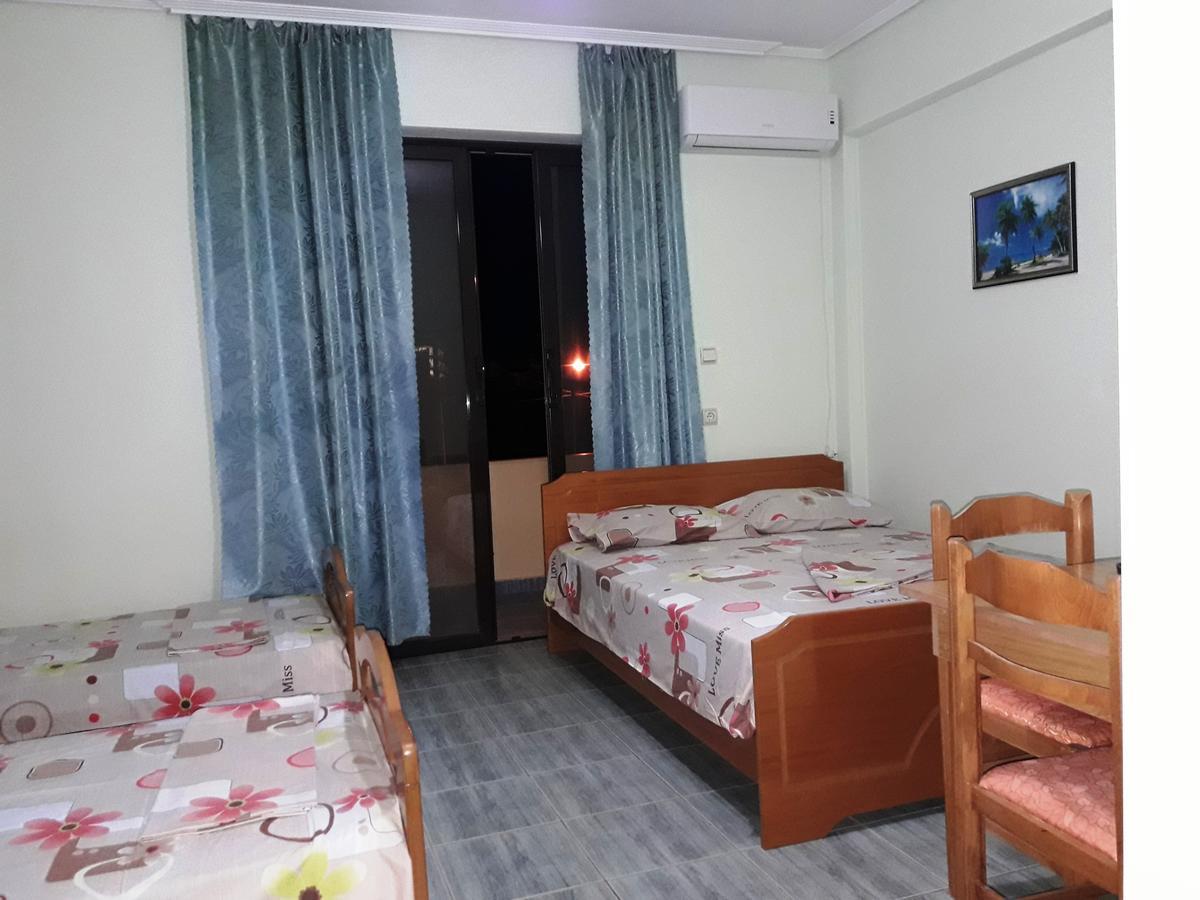 Tani'S Guesthouse Ksamil Dış mekan fotoğraf
