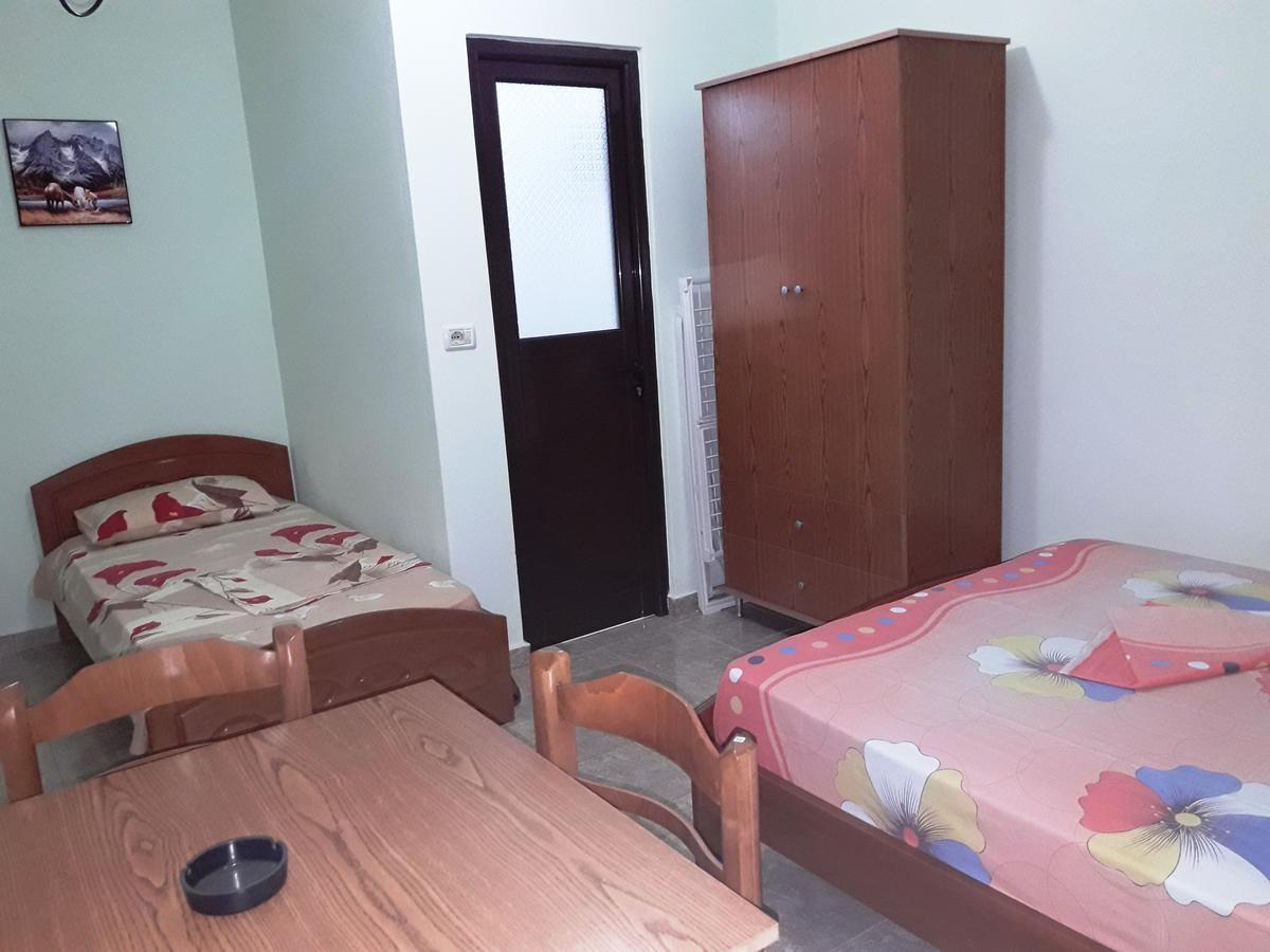 Tani'S Guesthouse Ksamil Dış mekan fotoğraf