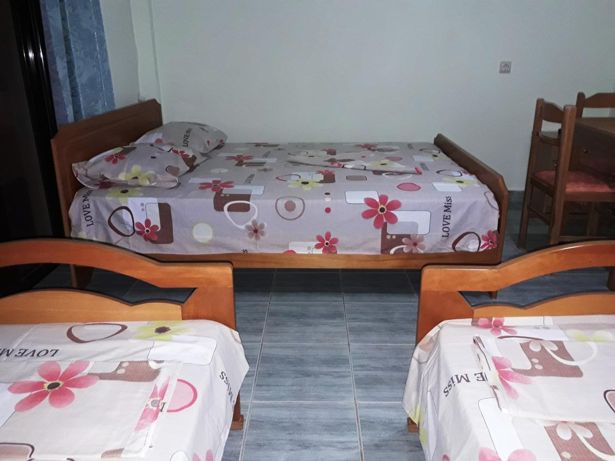 Tani'S Guesthouse Ksamil Dış mekan fotoğraf