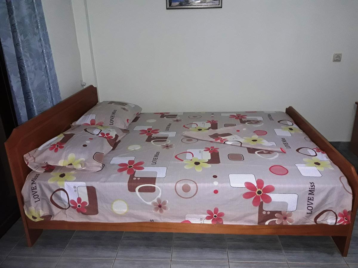 Tani'S Guesthouse Ksamil Dış mekan fotoğraf