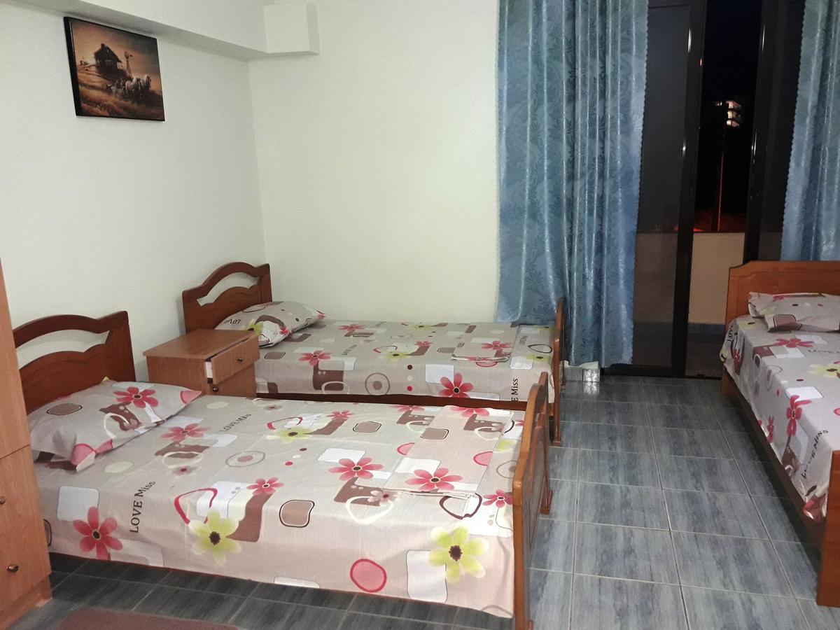 Tani'S Guesthouse Ksamil Dış mekan fotoğraf
